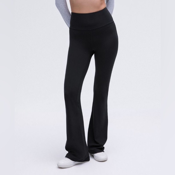 Groove Pant Super-High-Rise Flare (in Nulu™ fabric) - Picture 3 of 3